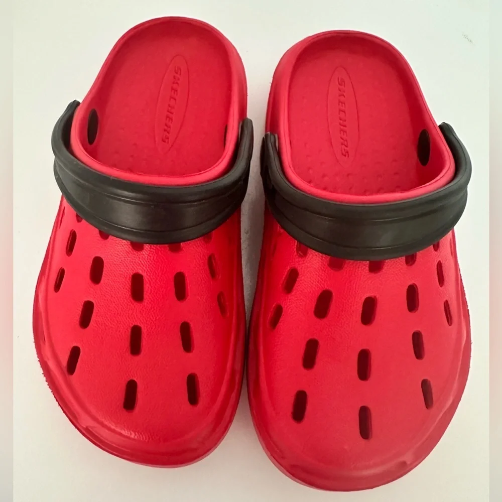 Skechers Kids Red Clog Sandals Size 13 Slip-On Comfort Shoes (SH104)